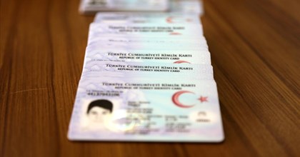 B1 Sınıfı Ehliyet Hangi Araçları Kullanır? B1 Ehliyet Nedir, Kaç CC Motor Kullanır ve Nasıl Alınır? (2025)